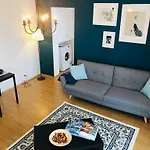 Modern & Elegant Apart