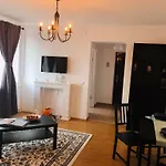 Modern & Elegant Apart