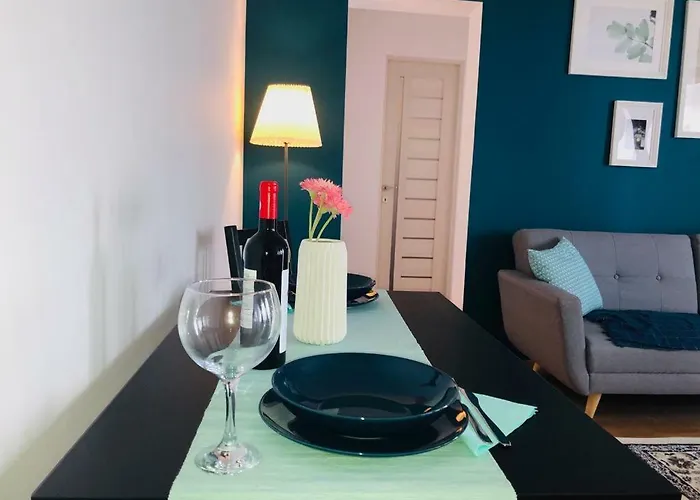Modern & Elegant Apart